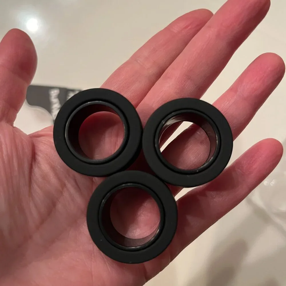 Magnetic Fidget Rings by Bunmo (3 pack / ages 8‎ and up)